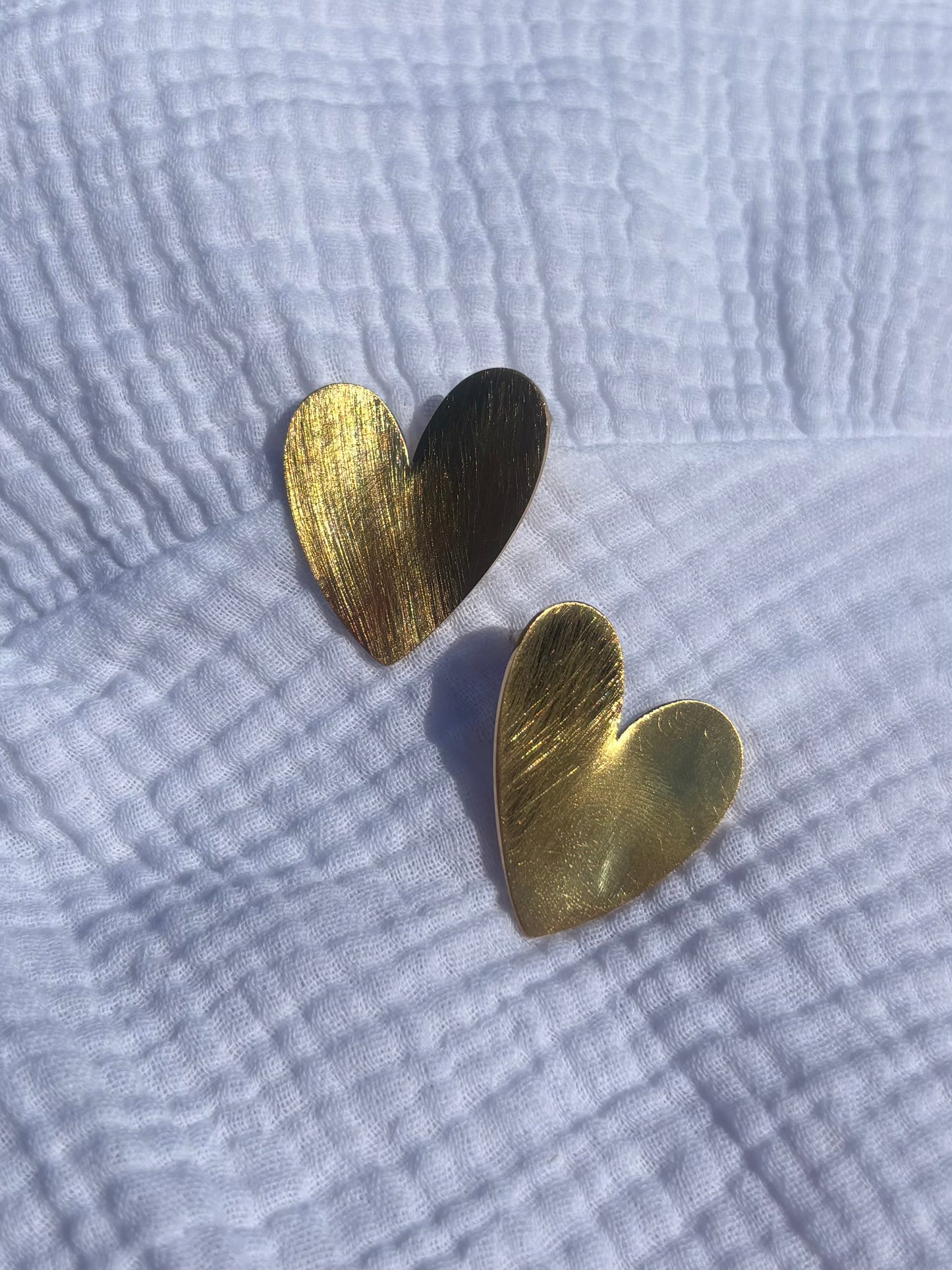 Boucles d’Oreilles Cœurs Brossés