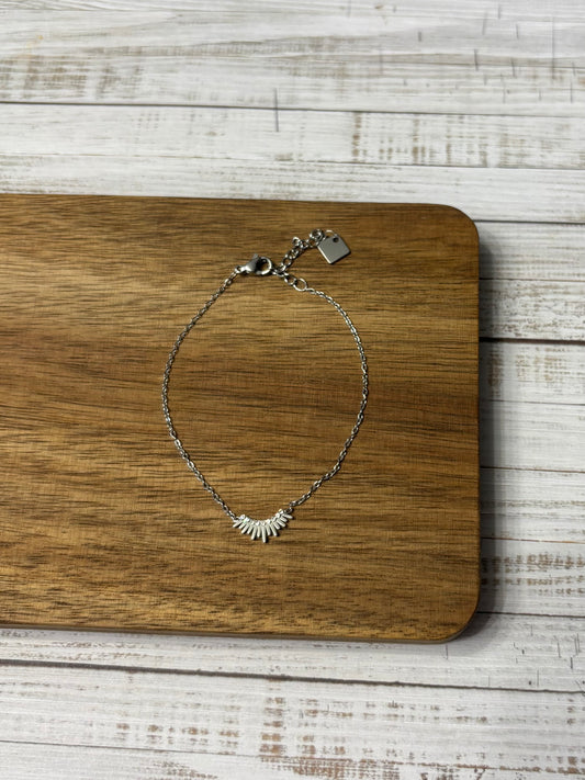 Bracelet fin demi lune argenté