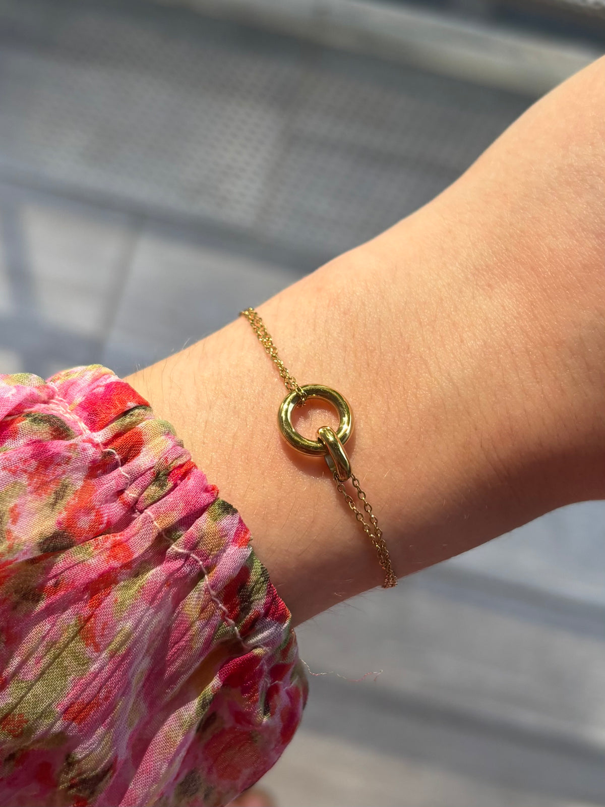 Bracelet anneaux entrelacés doré