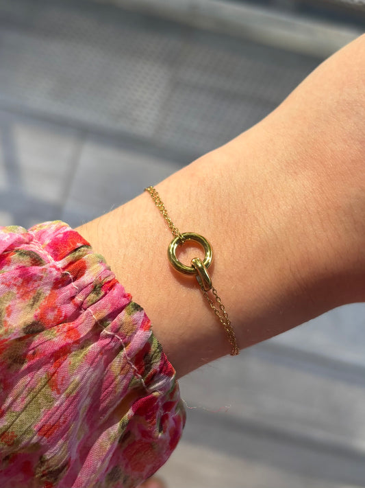 Bracelet anneaux entrelacés doré