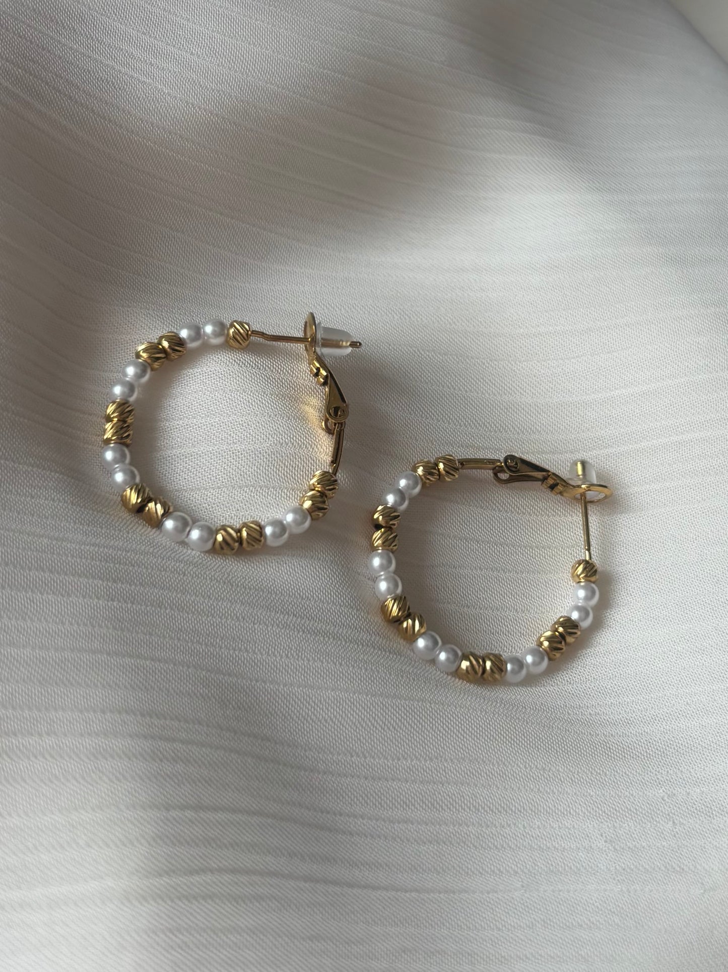 Boucles d’Oreilles Créoles Perles