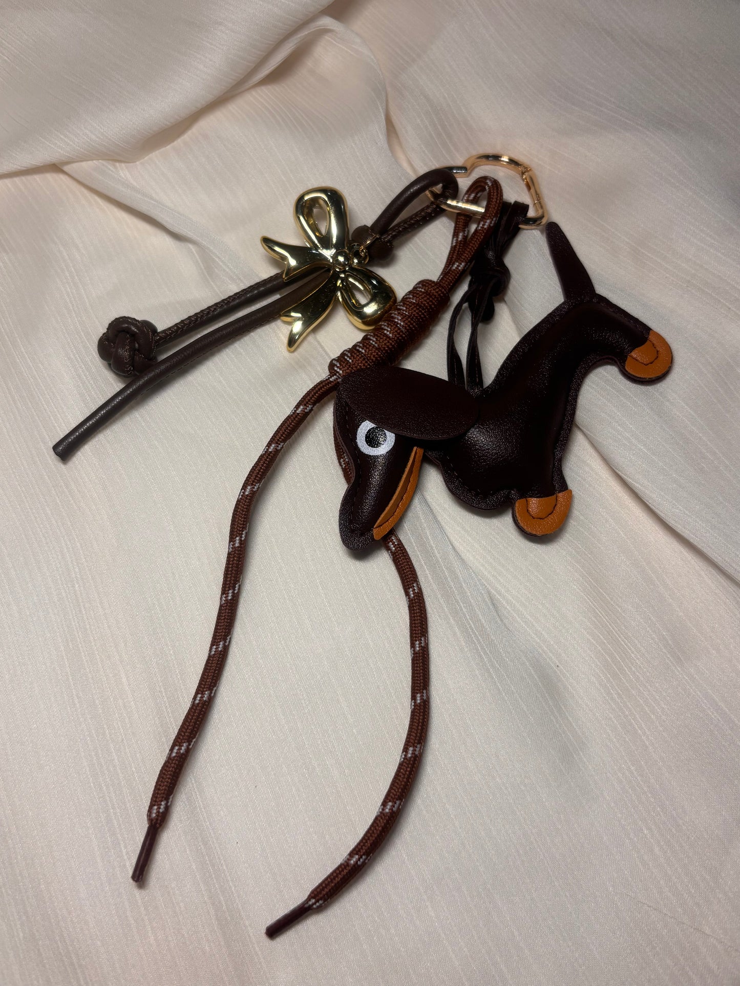 Bijou de sac Teckel Chocolat