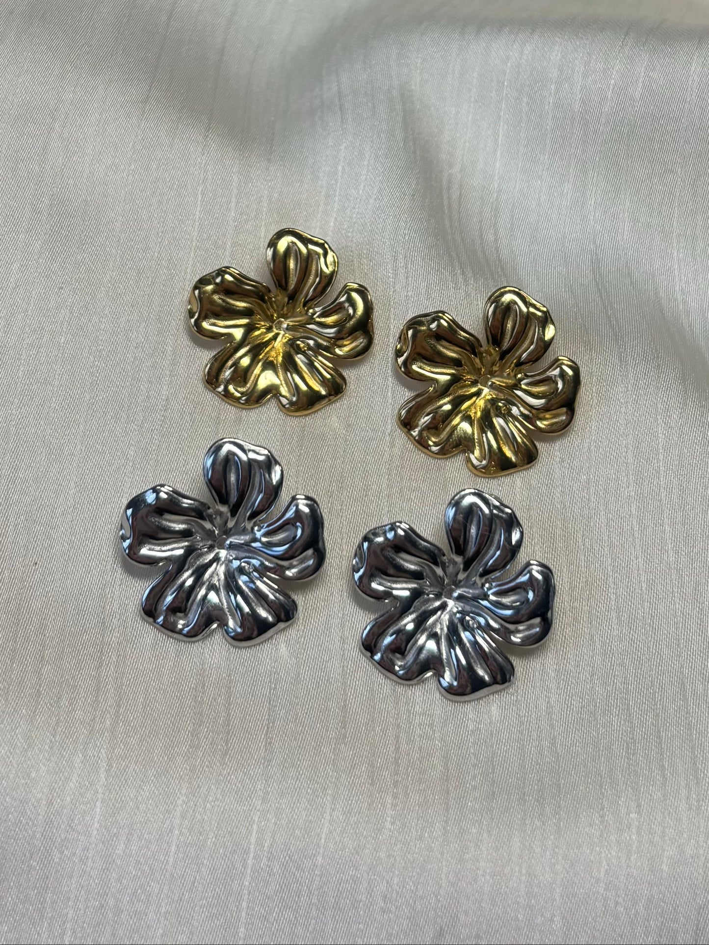 Boucles d'oreilles Fleurs Ondulées