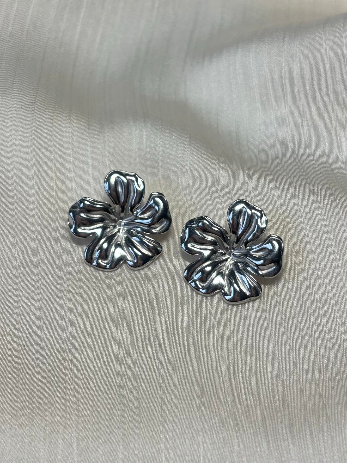 Boucles d'oreilles Fleurs Ondulées