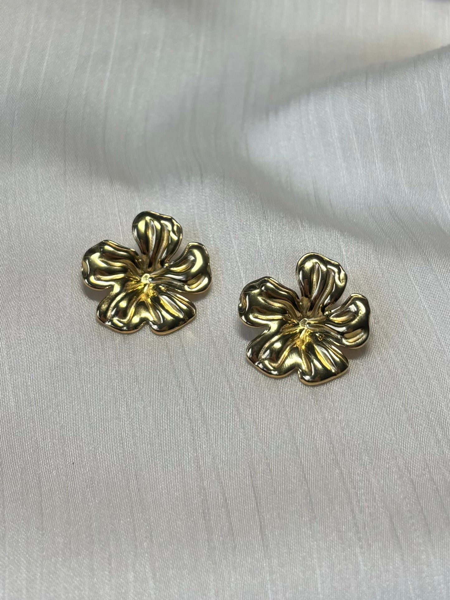 Boucles d'oreilles Fleurs Ondulées